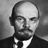 priest-Vlad-Lenin-public-domain